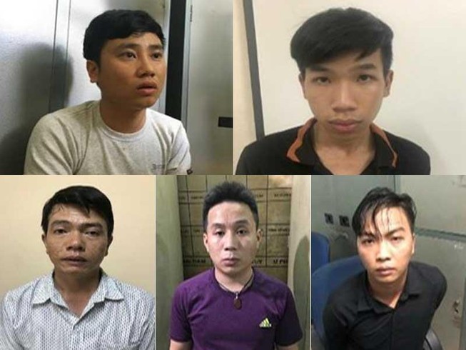 'Tú ông' đưa hơn 100 cô gái vào cà phê ôm, kích dục