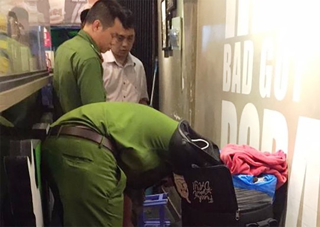 Quán trà sữa ở Bình Thạnh bị người lạ ném pháo