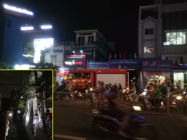 Cháy nhà 4 tầng ở đường Phan Văn Trị, người dân hoảng loạn