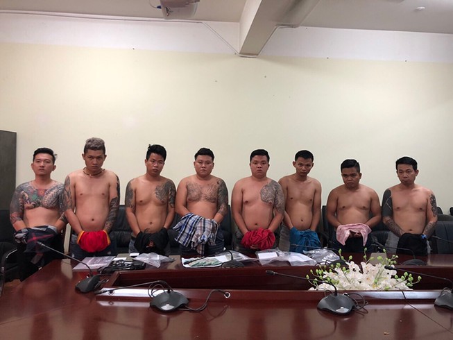Bắt nhóm giang hồ, tín dụng đen tổ chức đánh bạc ở sân bay