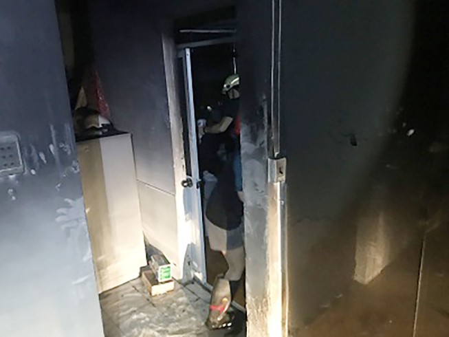 Đôi nam nữ mắc kẹt trong căn nhà bị cháy ở Gò Vấp