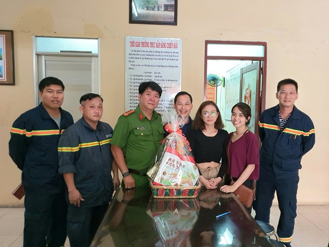 Nữ nạn nhân vụ cháy ở Gò Vấp đến cảm ơn cảnh sát