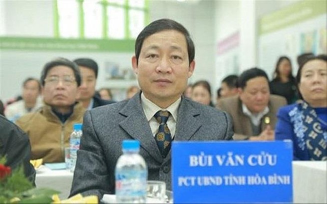 Gian lận điểm thi ở Hòa Bình, phó chủ tịch tỉnh bị cảnh cáo