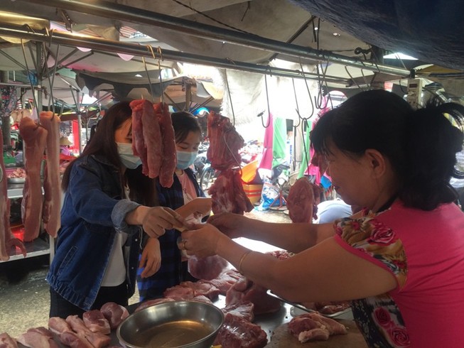 Giá thịt heo khiến lạm phát tăng
