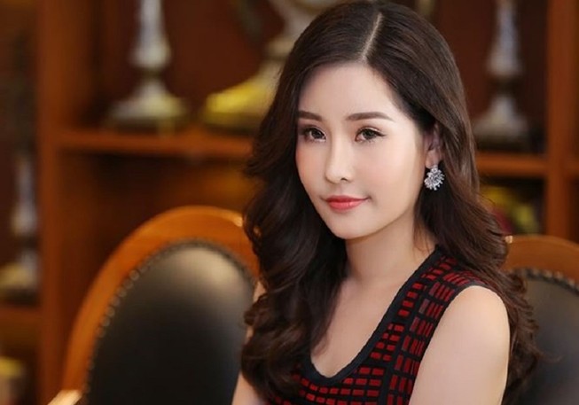 Cục NTBD sai luật khi từ chối cấp phép cho Lê Âu Ngân Anh?