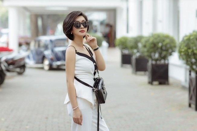 Nguyễn Hồng Nhung đã bước qua scandal ảnh nóng
