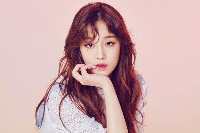 Park Bo Ram gây bất ngờ khi chính thức quay lại sân chơi Kpop