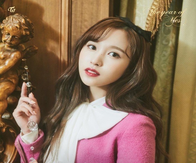 Mina đã quay MV mới với nhóm TWICE?