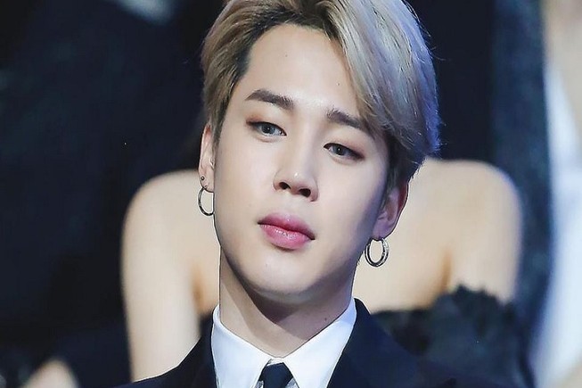 BTS gây sốc khi đạt kỷ lục khủng với sản phẩm solo