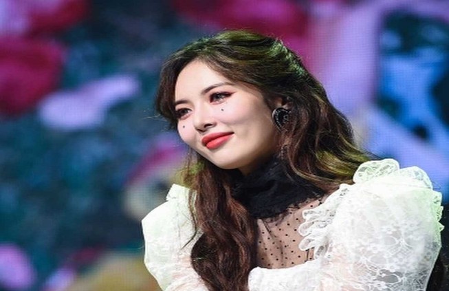 Hyuna chia sẻ về sự thật ít ai biết đằng sau ánh hào quang
