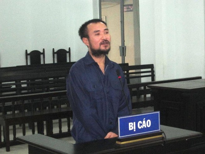 Phạt tù người chuyên trộm đồ của du khách Nga ở bờ biển