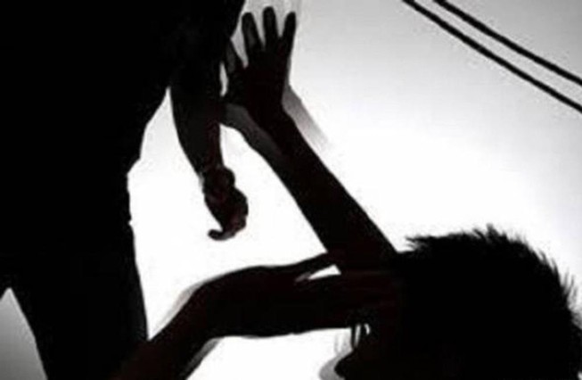 Nghịch tử đâm mẹ ruột 3 nhát dao vì không được chia tài sản