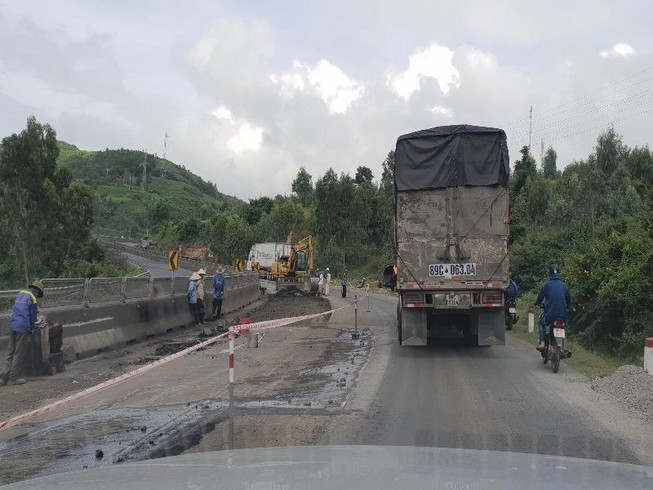 Bộ GTVT yêu cầu xử lý trách nhiệm về việc QL1 hư hỏng