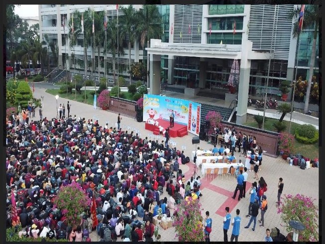 Hơn 1.300 sinh viên tham gia ‘Cùng PVOIL về quê đón Tết’