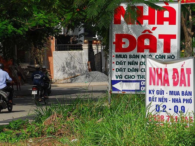 Giao dịch nhà, đất vùng ven Sài Gòn giảm mạnh