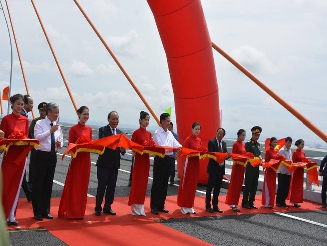 Chính thức thông xe cao tốc Hạ Long-Hải Phòng, cầu Bạch Đằng
