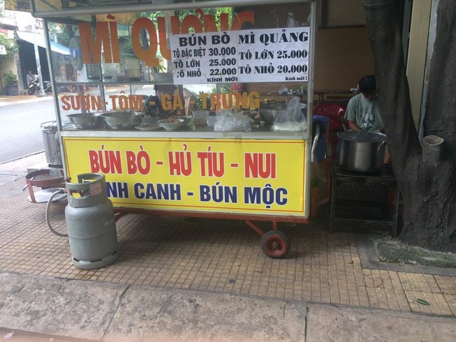 Bán hủ tiếu cũng cần khám sức khỏe định kỳ