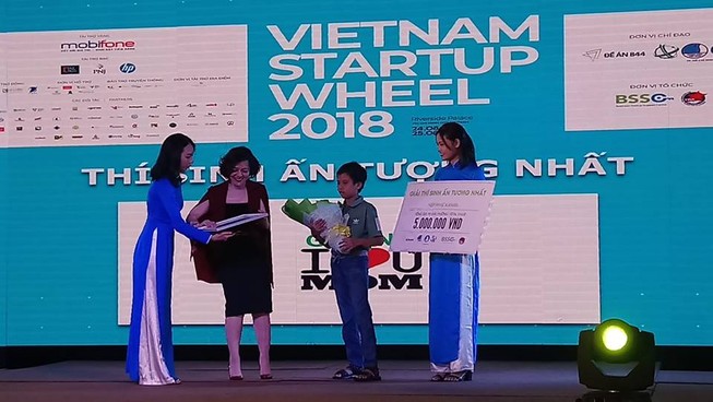 Cậu bé 10 tuổi khởi nghiệp với nước rửa chén