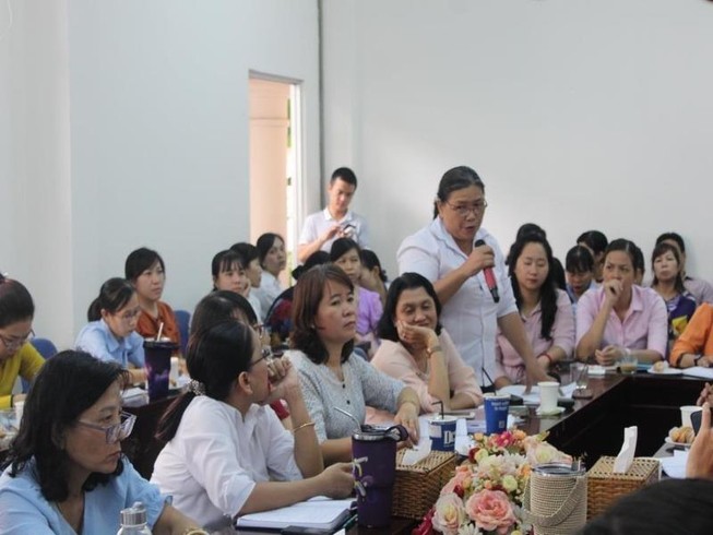 Dời việc áp dụng mức giá thu gom, vận chuyển, xử lý rác thải