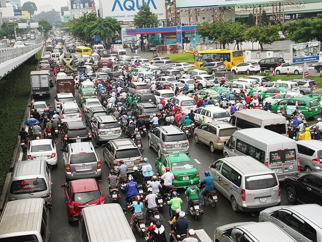 Thêm giải pháp giải cứu kẹt xe khu Tân Sơn Nhất