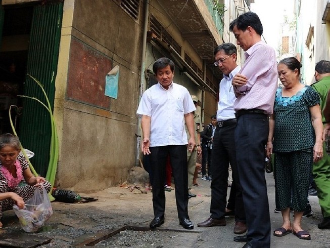 Ông Đoàn Ngọc Hải đi kiểm tra PCCC ở chợ, chung cư