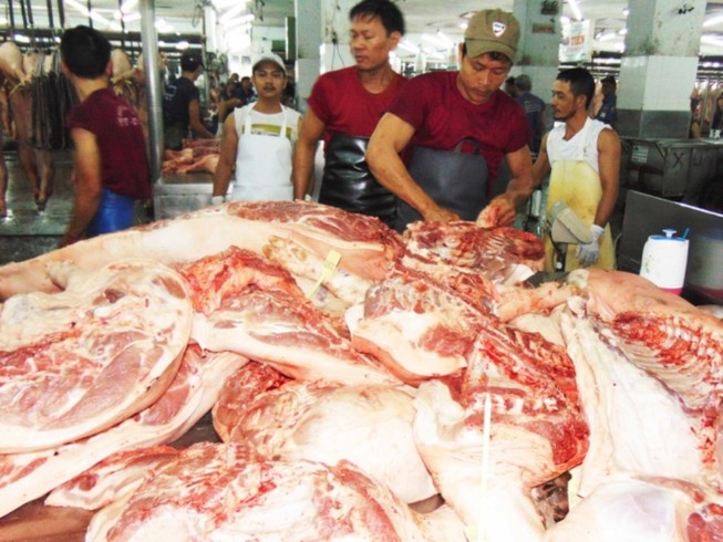 Dân TP.HCM còn ăn thịt heo dính thuốc an thần dài dài