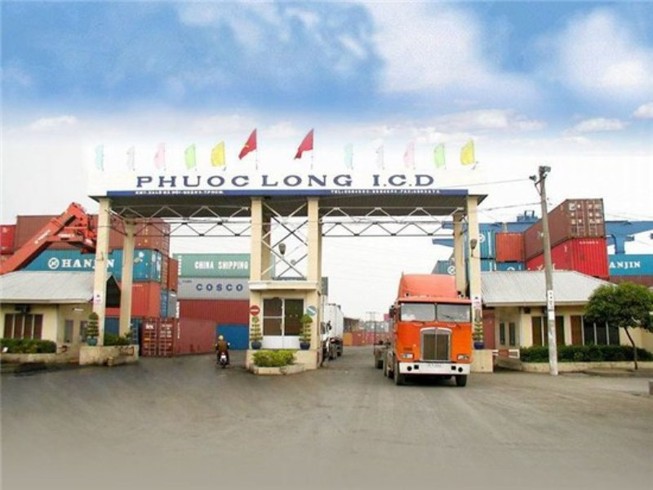 Hỏa tốc giải tỏa hàng hóa ùn tắc tại cảng
