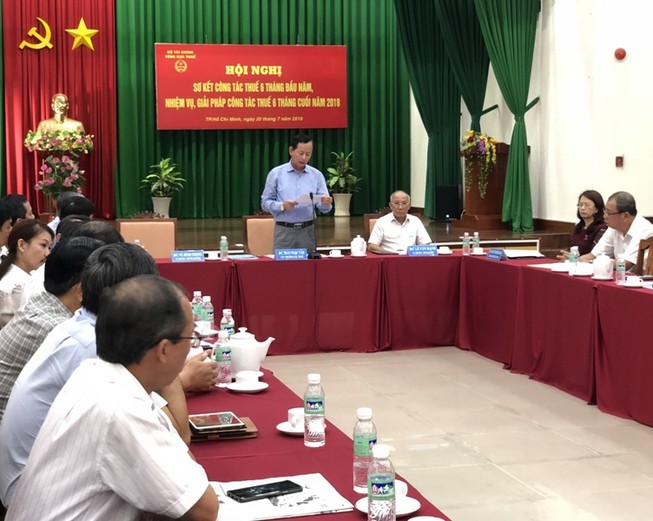 Kỷ lục: Lãnh đạo Cục Thuế TP.HCM ký gần… 80.000 chữ ký