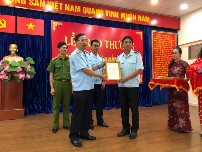 Hải quan công bố thư khen của Phó Thủ tướng