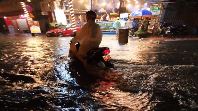 Giám đốc Sở Nội vụ: 'Còn có điểm ngập mới thì dân không tin'