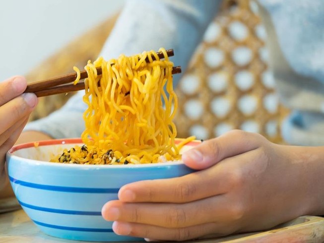 Bún, phở ăn liền... cũng không tốt hơn mì gói là bao