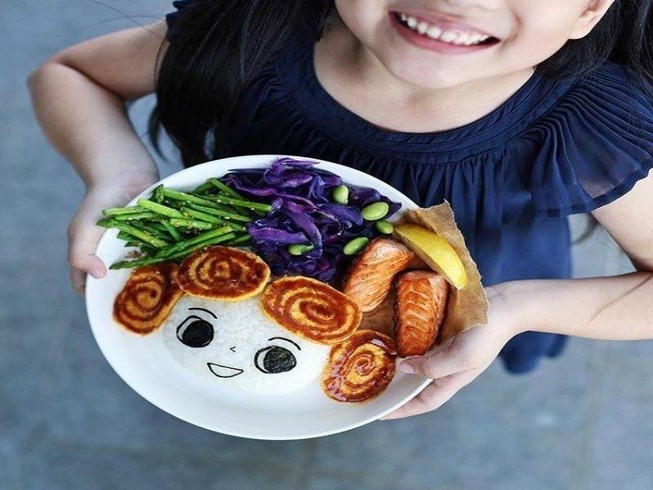6 cách khiến trẻ chịu ăn rau xanh và hoa quả