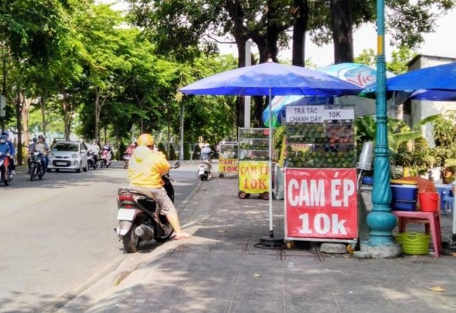 TP.HCM nắng đổ lửa: Cam vắt, nước mía... siêu rẻ lên ngôi