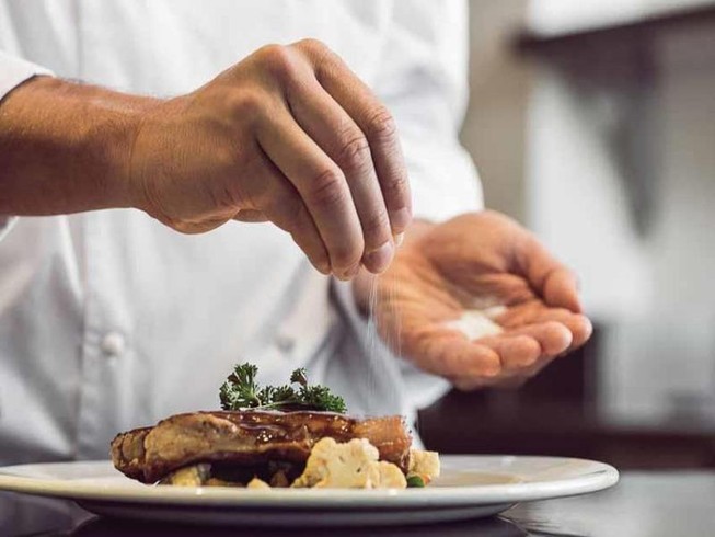 Những thực phẩm chứa nhiều muối mà bạn không ngờ tới