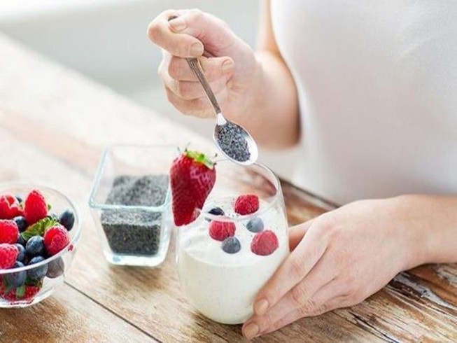 Cho trẻ ăn sữa chua thời điểm nào để hiệu quả nhất?