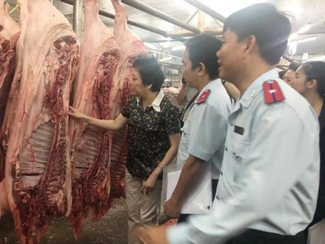 Vận chuyển thịt heo bị dịch tả trái phép chịu mức phạt ra sao?