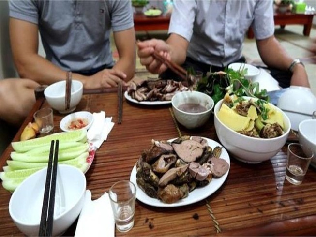 Những 'sát thủ' âm thầm trên bàn nhậu