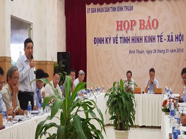 Bãi xỉ Vĩnh Tân làm đổi địa hình, gây thiệt hại cho dân
