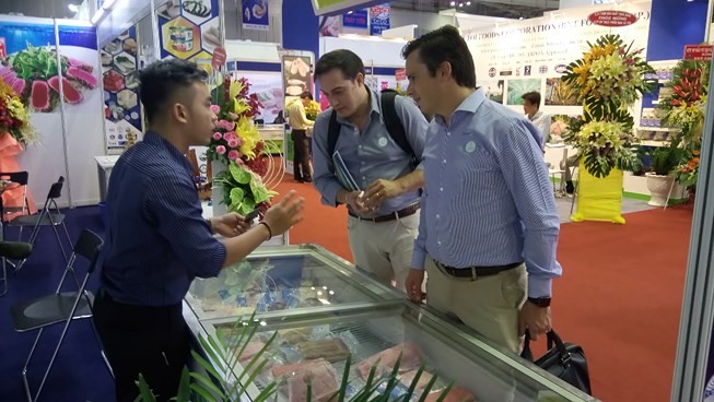 Nguy cơ tôm, cá Việt Nam bị thẻ đỏ đã rất gần