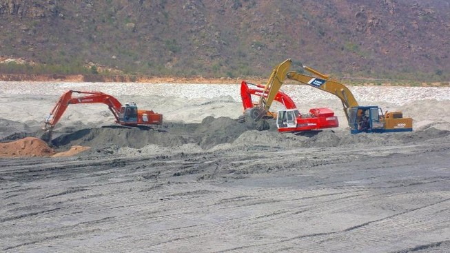 4 triệu m3 tro xỉ Vĩnh Tân không nơi tiêu thụ