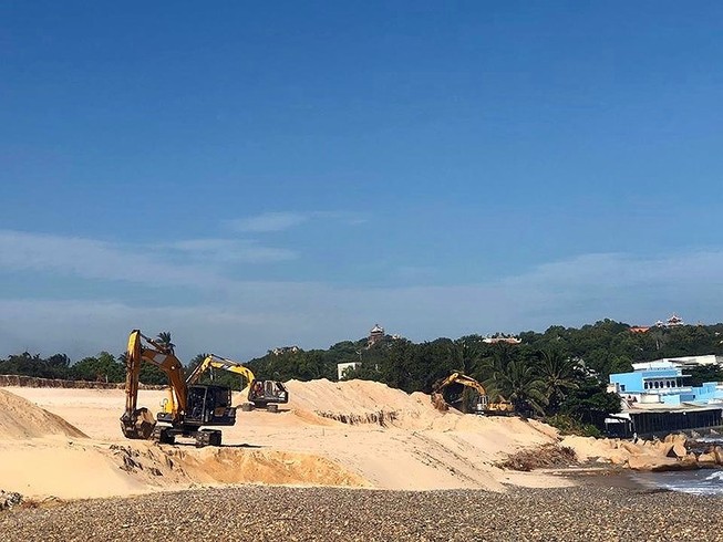 Bãi đá 7 màu bị lấp nằm trong hành lang bảo vệ bờ biển