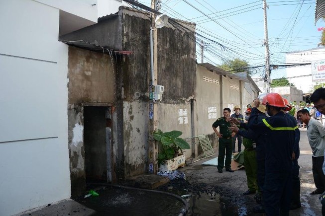 Cháy lớn ở khu tập thể ngân hàng, một phụ nữ thiệt mạng