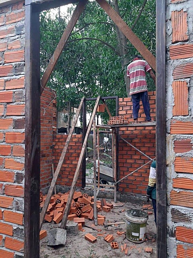 Chính quyền đau đầu với vụ xây nhà trên đất hàng xóm