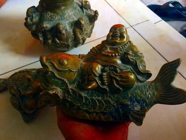Đào ao bất ngờ phát hiện 'kho báu' gần núi Tàu