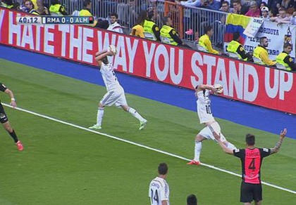 Ronaldo tịt ngòi, Real kiên trì bám đuổi ngôi đầu La Liga