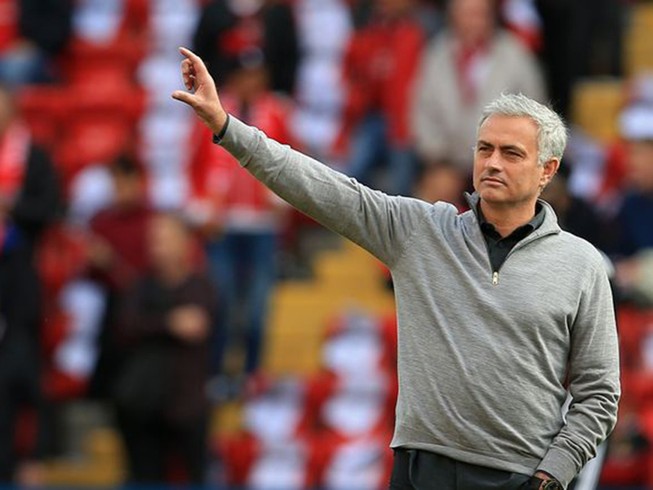 Mourinho tuyên bố không gắn bó với MU: Điểm đến PSG