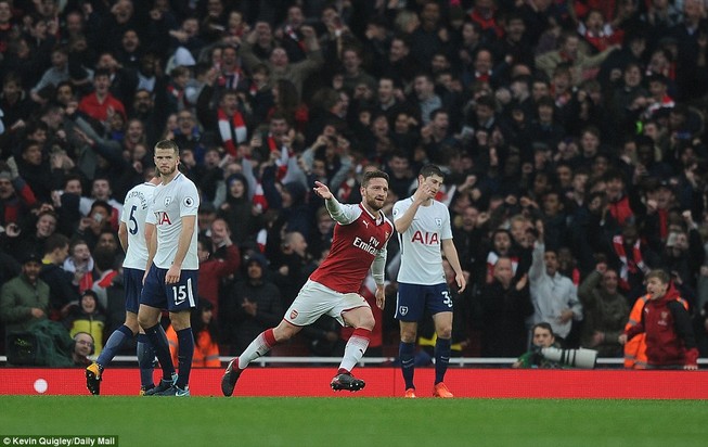 Arsenal – Tottenham (2-0): ‘Cú đấm’ phút cuối