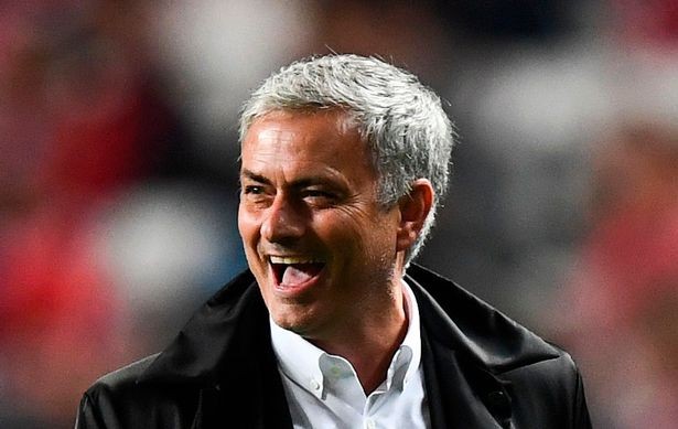 Mourinho nói về cách MU giải quyết vụ Lukaku và Ibra