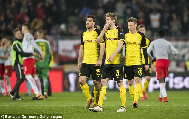 Atletico, Arsenal ‘hủy diệt’ đối thủ, Dortmund bị loại