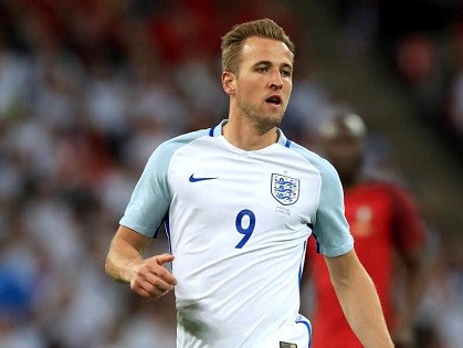 Tuyển Anh trên đôi chân Harry Kane